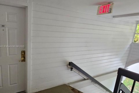 Снять в аренду кондоминиум в Хайалиа, Флорида 2 спальни, 80.82м2, № 1952103 - фото 4