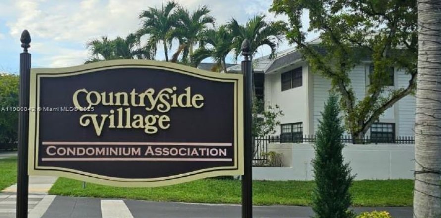 Кондоминиум с 2 спальнями в Хайалиа, Флорида № 1952103