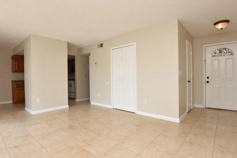 Condominio en alquiler en Winter Springs, Florida, 2 dormitorios, 84.54 m2 № 1910393 - foto 8