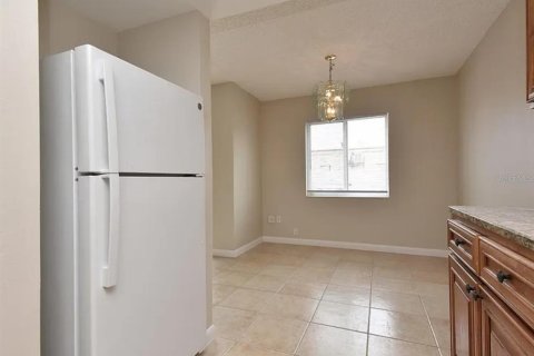 Condominio en alquiler en Winter Springs, Florida, 2 dormitorios, 84.54 m2 № 1910393 - foto 11