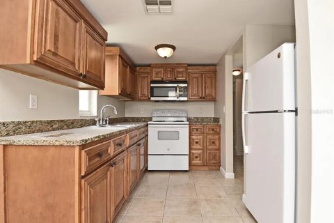 Condominio en alquiler en Winter Springs, Florida, 2 dormitorios, 84.54 m2 № 1910393 - foto 13