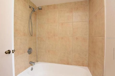 Condominio en alquiler en Winter Springs, Florida, 2 dormitorios, 84.54 m2 № 1910393 - foto 16