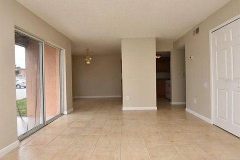 Condominio en alquiler en Winter Springs, Florida, 2 dormitorios, 84.54 m2 № 1910393 - foto 7