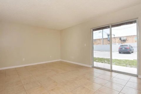 Condominio en alquiler en Winter Springs, Florida, 2 dormitorios, 84.54 m2 № 1910393 - foto 5