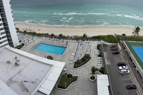 Купить кондоминиум в Халландейл-Бич, Флорида 3 комнаты, 133.78м2, № 2006591 - фото 12