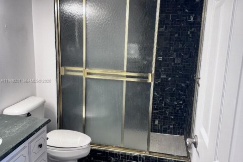 Купить кондоминиум в Халландейл-Бич, Флорида 3 комнаты, 133.78м2, № 2006591 - фото 9