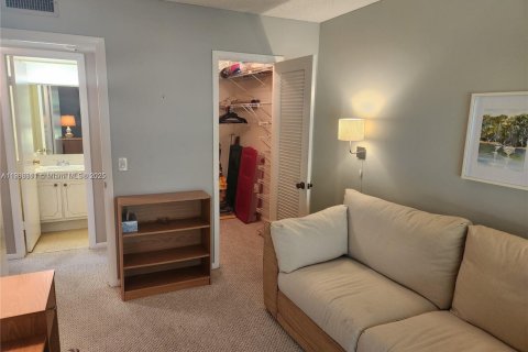 Купить кондоминиум в Дирфилд-Бич, Флорида 2 спальни, 76.18м2, № 2053588 - фото 5