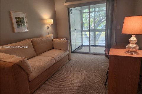 Купить кондоминиум в Дирфилд-Бич, Флорида 2 спальни, 76.18м2, № 2053588 - фото 2