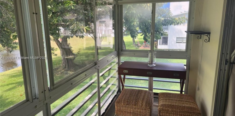 Кондоминиум с 2 спальнями в Дирфилд-Бич, Флорида № 2053588