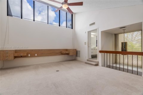 Купить кондоминиум в Саут-Майами, Флорида 3 спальни, 204.38м2, № 2049315 - фото 23