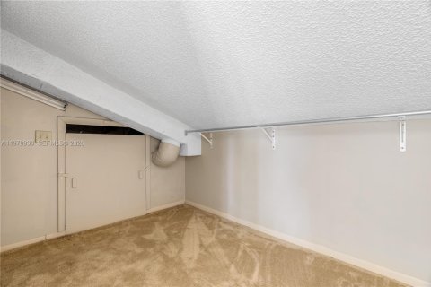 Купить кондоминиум в Саут-Майами, Флорида 3 спальни, 204.38м2, № 2049315 - фото 28