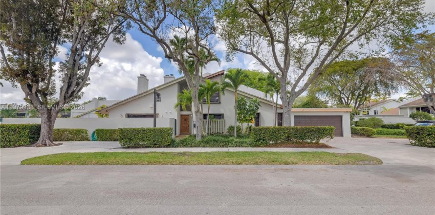 Кондоминиум с 3 спальнями в Саут-Майами, Флорида № 2049315