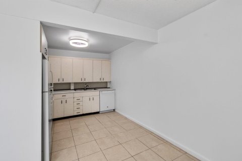 Copropriété à louer à Boca Raton, Floride: 2 chambres, 83.24 m2 № 2181217 - photo 21