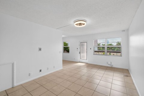 Copropriété à louer à Boca Raton, Floride: 2 chambres, 83.24 m2 № 2181217 - photo 18
