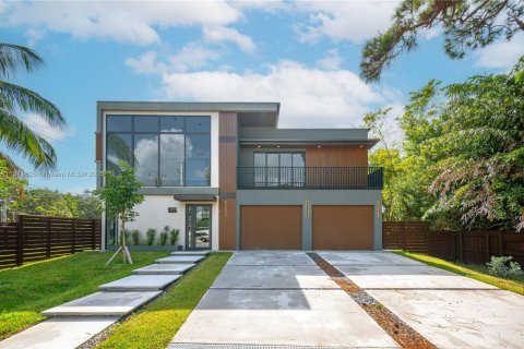House in Fort Lauderdale, Florida 3 bedrooms, 282.61 sq.m. № 1920157 - photo 2
