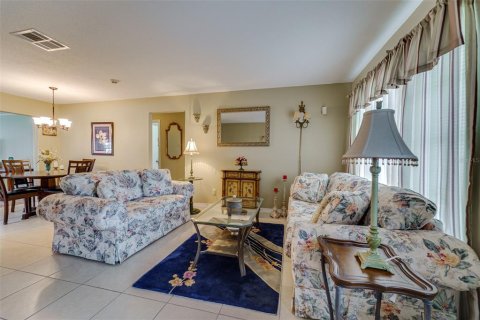 Casa en venta en Pinellas Park, Florida, 2 dormitorios, 104.24 m2 № 1884955 - foto 4