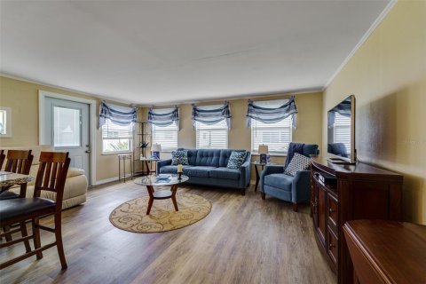 Casa en venta en Pinellas Park, Florida, 2 dormitorios, 104.24 m2 № 1884955 - foto 21