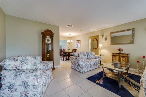 Casa en venta en Pinellas Park, Florida, 2 dormitorios, 104.24 m2 № 1884955 - foto 7