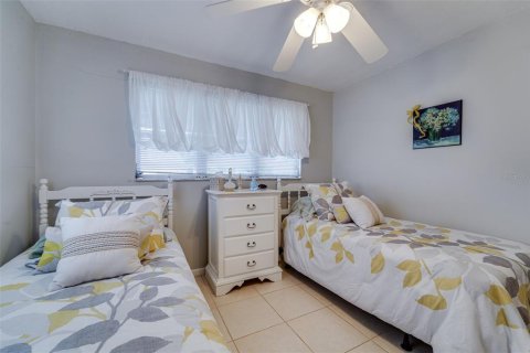 Casa en venta en Pinellas Park, Florida, 2 dormitorios, 104.24 m2 № 1884955 - foto 26