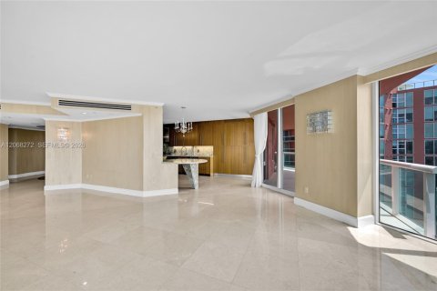 Condominio en venta en Aventura, Florida, 4 dormitorios, 379.04 m2 № 2339861 - foto 21
