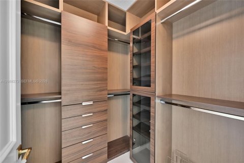 Condominio en venta en Aventura, Florida, 4 dormitorios, 379.04 m2 № 2339861 - foto 28