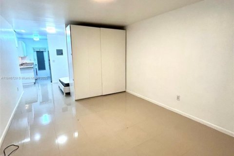 Condo in Miami Beach, Florida  № 1846078 - photo 6