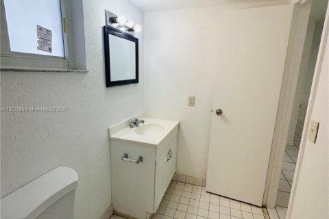 Купить кондоминиум в Майами-Гарденс, Флорида 1 спальня, 67.82м2, № 1958020 - фото 18