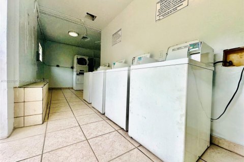 Купить кондоминиум в Майами-Гарденс, Флорида 1 спальня, 67.82м2, № 1958020 - фото 23