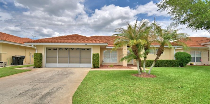 Casa en Winter Haven, Florida 3 dormitorios, 175.31 m2 № 2212267