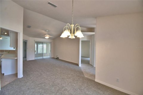 Casa en venta en Winter Haven, Florida, 3 dormitorios, 175.31 m2 № 2212267 - foto 11