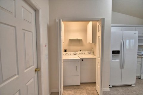 Casa en venta en Winter Haven, Florida, 3 dormitorios, 175.31 m2 № 2212267 - foto 28