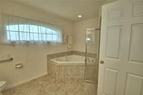 Casa en venta en Winter Haven, Florida, 3 dormitorios, 175.31 m2 № 2212267 - foto 23