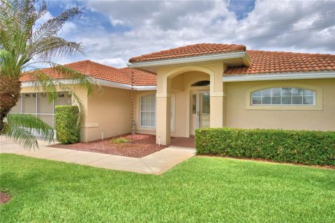 Casa en venta en Winter Haven, Florida, 3 dormitorios, 175.31 m2 № 2212267 - foto 5