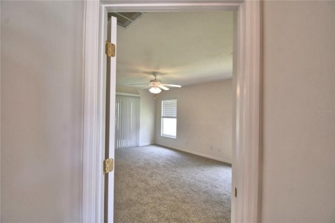 Casa en venta en Winter Haven, Florida, 3 dormitorios, 175.31 m2 № 2212267 - foto 13