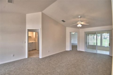 Casa en venta en Winter Haven, Florida, 3 dormitorios, 175.31 m2 № 2212267 - foto 12