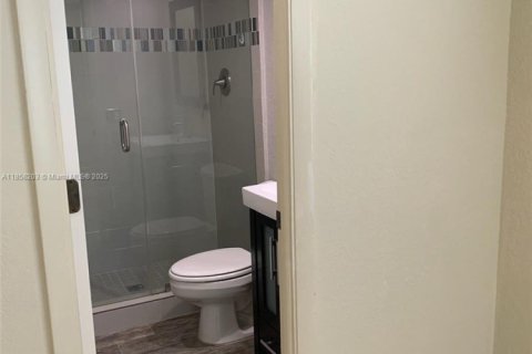 Copropriété à louer à Miami, Floride: 2 chambres, 80.82 m2 № 1920575 - photo 13