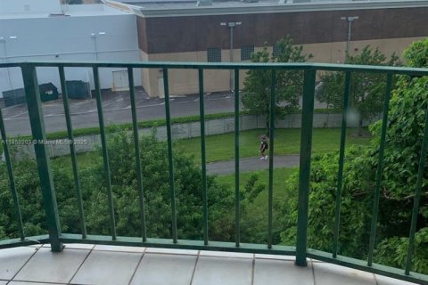 Copropriété à louer à Miami, Floride: 2 chambres, 80.82 m2 № 1920575 - photo 20