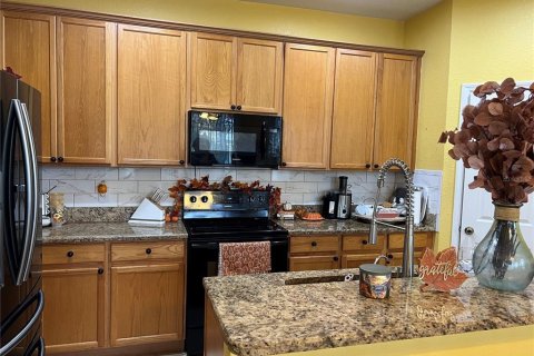 Casa en venta en Kissimmee, Florida, 4 dormitorios, 206.8 m2 № 1916575 - foto 9