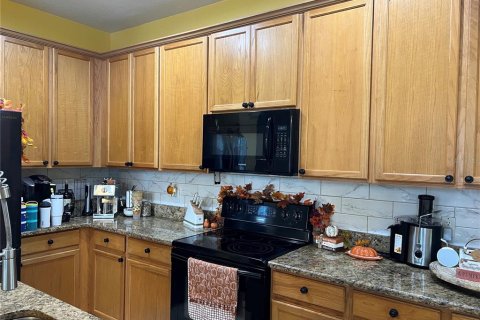 Casa en venta en Kissimmee, Florida, 4 dormitorios, 206.8 m2 № 1916575 - foto 8