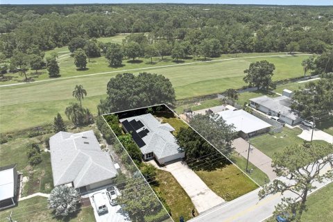 House in Sebring, Florida 3 bedrooms, 146.04 sq.m. № 1791196 - photo 21