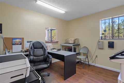 Immobilier commercial à louer à Homosassa, Floride: 1714.05 m2 № 2406789 - photo 14