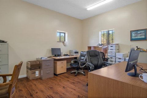 Immobilier commercial à louer à Homosassa, Floride: 1714.05 m2 № 2406789 - photo 10