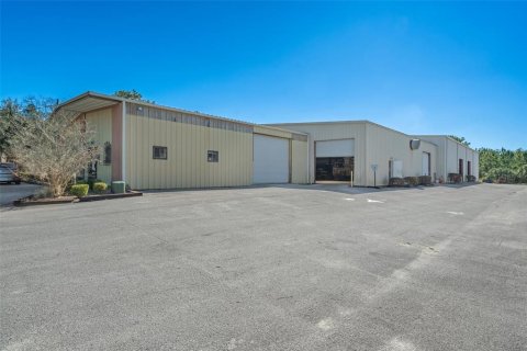 Immobilier commercial à louer à Homosassa, Floride: 1714.05 m2 № 2406789 - photo 4