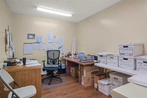 Immobilier commercial à louer à Homosassa, Floride: 1714.05 m2 № 2406789 - photo 12