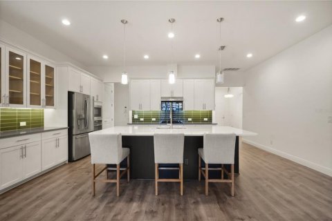 Casa en venta en Kissimmee, Florida, 2 dormitorios, 164.44 m2 № 1914329 - foto 4
