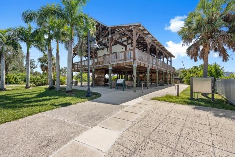 Apartment in Port Charlotte, Florida 2 bedrooms, 88.44 sq.m. № 2197258 - photo 27