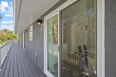Apartment in Port Charlotte, Florida 2 bedrooms, 88.44 sq.m. № 2197258 - photo 20