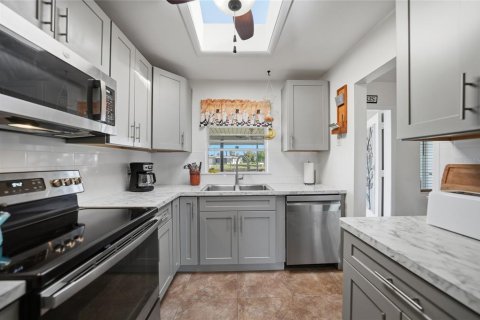 Villa ou maison à vendre à Port Charlotte, Floride: 3 chambres, 115.57 m2 № 2431608 - photo 11