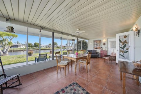 Villa ou maison à vendre à Port Charlotte, Floride: 3 chambres, 115.57 m2 № 2431608 - photo 24