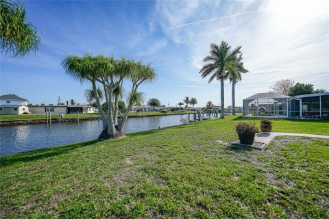 Villa ou maison à vendre à Port Charlotte, Floride: 3 chambres, 115.57 m2 № 2431608 - photo 30